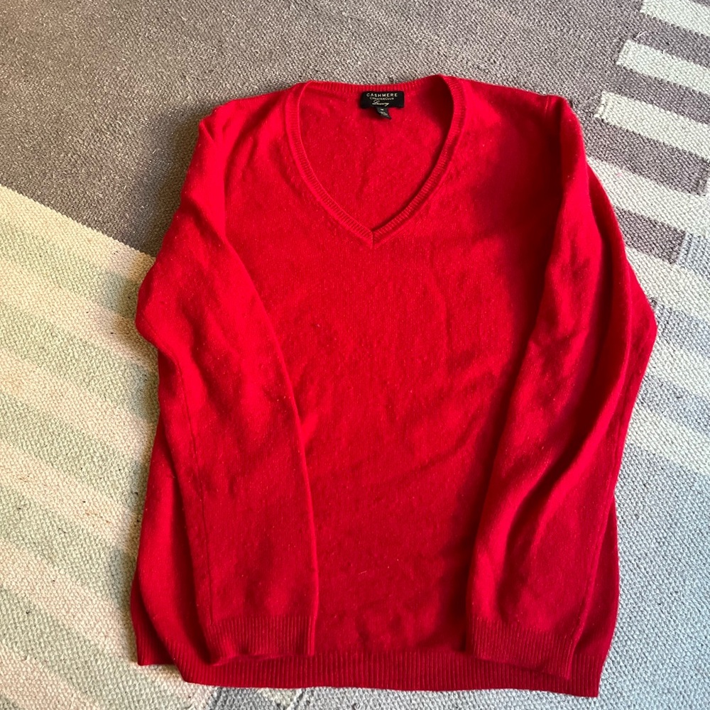 Charter Club Cashmere Red Sweater V-Neck Women’s Medium